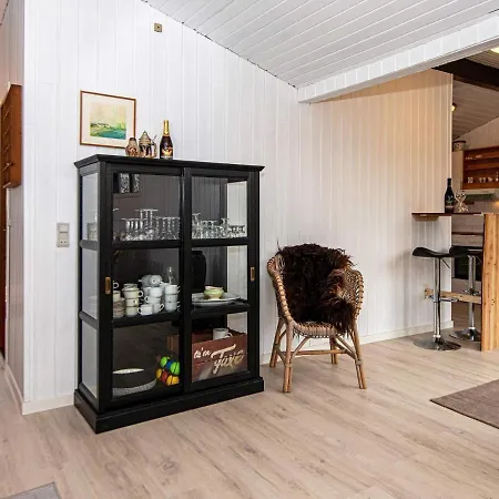 Three-bedroom Holiday In 2 Hejls