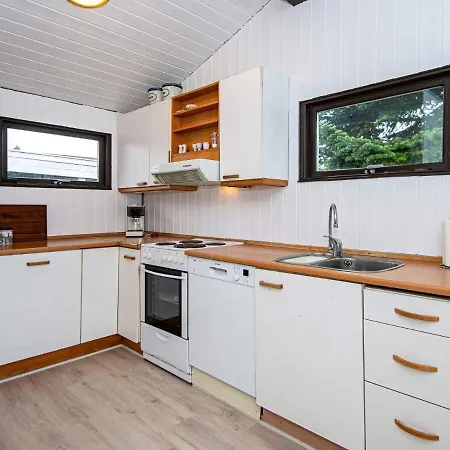 Three-bedroom Holiday In 2 Prázdninový dům