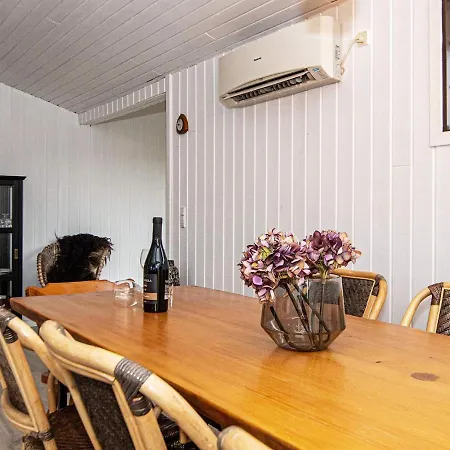 Three-bedroom Holiday In 2 Prázdninový dům *